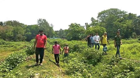 নির্মাণের উদ্দেশ্যে ভালো সড়ক কেটে ২ বছর ধরে খাল বানিয়ে রেখেছে টাঙ্গাইল