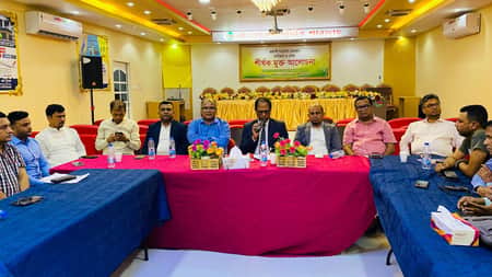 প্রবাসী সহায়তা ডেস্ক