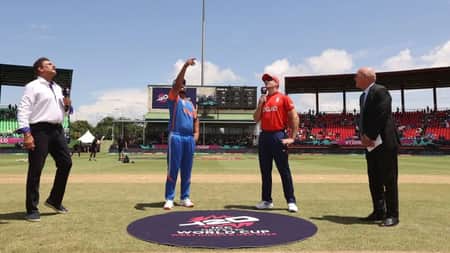 টস জিতে ভারতকে ব্যাটিংয়ে পাঠালো ইংল্যান্ড India-England