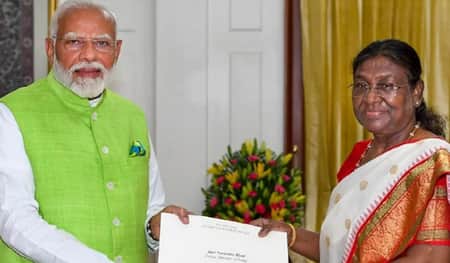 ভারতে রাষ্ট্রপতি ও প্রধানমন্ত্রীর বেতন কত India-President