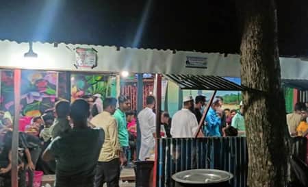 সন্ধ্যা নামলেই যেখানে বসে ‘খিচুড়ির হাট’ Khichuri