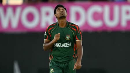 মুস্তাফিজকে প্রশংসায় ভাসালেন ভারতের সাবেক ক্রিকেটার Mustafiz