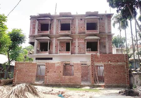 কলেজের পিওনের কোটি টাকার আলিশান বাড়ি
