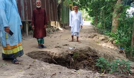 কাপাসিয়া এক রাস্তাতেই দুর্ভোগে কয়েক গ্রামের মানুষ