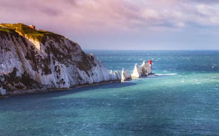 Isle of Wight: আল্টিমেট কোস্টাল রাইডের জন্য আদর্শ স্পট আইল অফ ওয়াইট