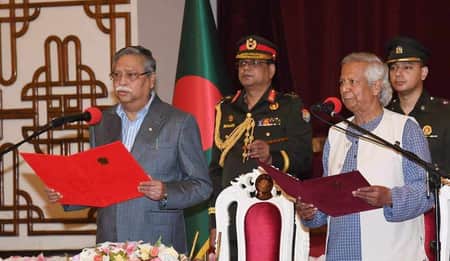 একাই ২৭ মন্ত্রণালয় ও বিভাগ সামলাবেন ড. ইউনূস
