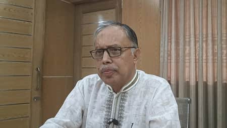 এবার পদত্যাগ করলেন চবি উপাচার্য আবু তাহের