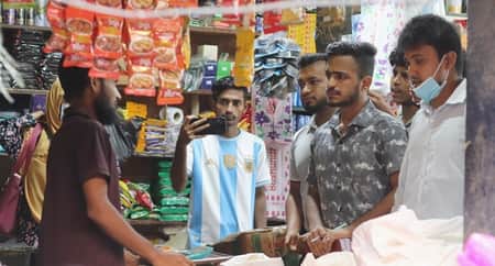 এবার বাজার মনিটরিংয়ে শিক্ষার্থীরা Bazar