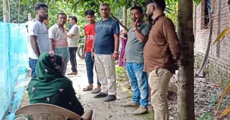 ৪ দিন ধরে অনশনে প্রেমিকা, পলাতক প্রেমিক GF