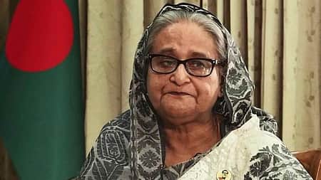 এমন পতনে স্তম্ভিত হাসিনা, ঠিক হওয়ার জন্য নিচ্ছেন সময় Hasina-03