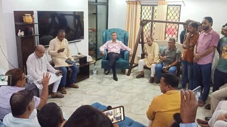 বিএনপি নেতাকে ৪ ঘণ্টা আটকে রাখলেন দলীয় নেতাকর্মীরা, বের করতে লাগলো সেনাবাহিনী army