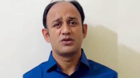 অজ্ঞাত স্থান থেকে ভিডিওবার্তায় দুঃখ প্রকাশ করলেন ব্যারিস্টার সুমন bariester-sumon