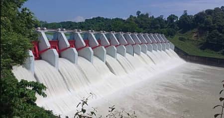 বিপদসীমায় হ্রদের পানি, ফের খুলে দেয়া হলো কাপ্তাই বাঁধের ১৬ জলকপাট কাপ্তাই বাঁধ