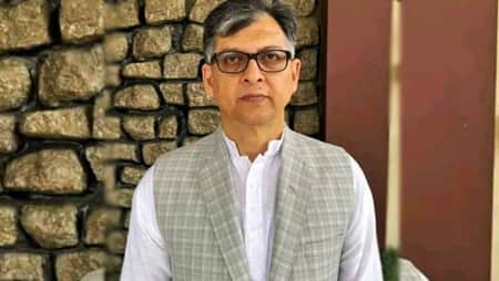 ৯ বছর পর আজ দেশে ফিরছেন সালাহউদ্দিন সালাহউদ্দিন আহমেদ