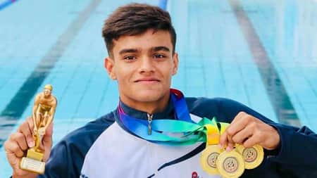 সাঁতারের বিশ্ব সংস্থা ফিনার নজর কেড়েছেন বাংলাদেশের সামিউল সামিউল ইসলাম রাফি