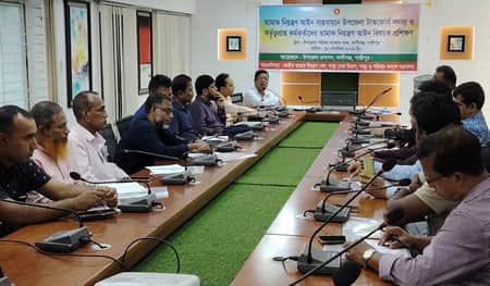 কালীগঞ্জে তামাক নিয়ন্ত্রণে আইন বিষয়ক প্রশিক্ষণ
