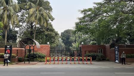 বরাদ্দ নিয়ে ‘গণভবনে’ আজীবন থাকতে চেয়েছিলেন শেখ হাসিনা