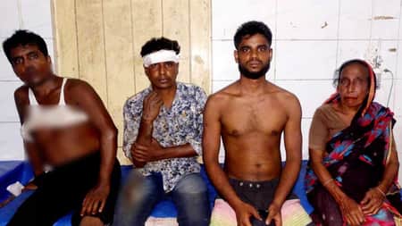 ছাগল খেয়েছে খেতের লাউ: দু’পক্ষের সংঘর্ষ, আহত ২৫ ছাগল খেয়েছে খেতের লাউ, দু’পক্ষের সংঘর্ষ, আহত ২৫
