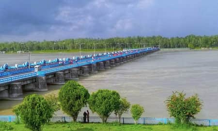 বিপৎসীমার ওপরে তিস্তার পানি, ঝুঁকিতে বন্যা নিয়ন্ত্রণ বাঁধ