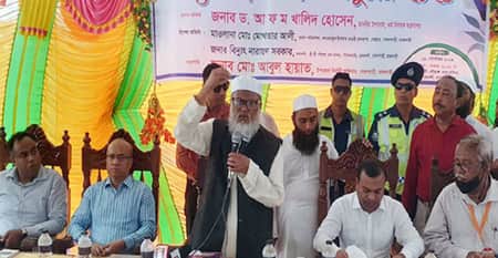 দুর্গাপূজায় ঝুঁকিপূর্ণ মন্দিরগুলো মাদরাসা ছাত্ররা পালাক্রমে পাহারা দেবে: ধর্ম উপদেষ্টা Advisor