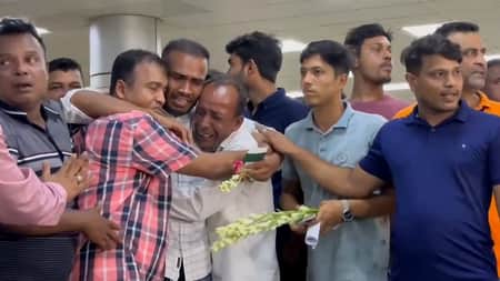 দেশে ফিরলেন আমিরাতে ক্ষমা পাওয়া ১৪ বাংলাদেশি Bangladeshi