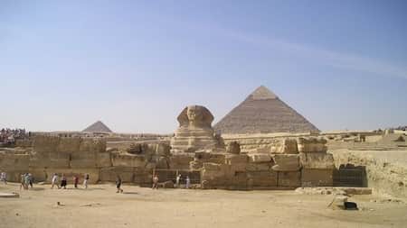 ধসে পড়ছে মিশরের ক্ষয়িষ্ণু অর্থনীতি Economy-and-Social-Conditions-of-Egypt