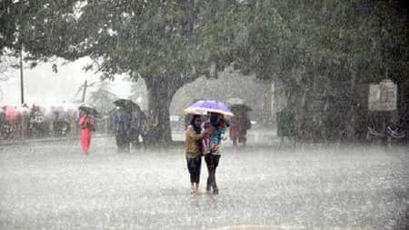 দেশের যেসব অঞ্চলে বজ্রসহ বৃষ্টির পূর্বাভাস Rain