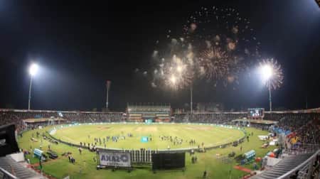 স্টেডিয়ামের নাম বেচেই পাওয়া গেল ৪২ কোটি ৮১ লাখ টাকা! Stadium