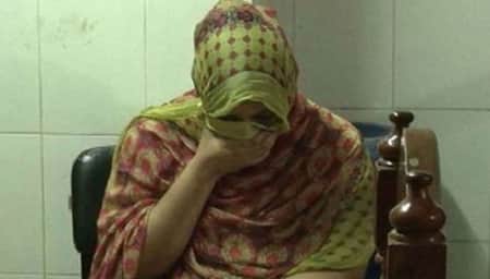 নারী গণধর্ষণের শিকার