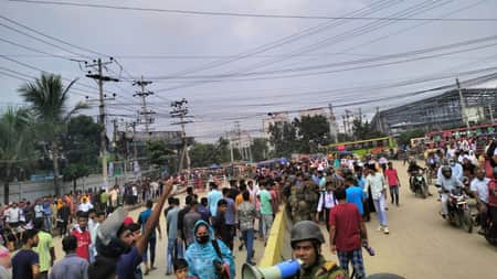 শ্রমিক বিক্ষোভ