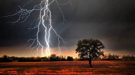 সিলেটে বজ্রপাতে একদিনে ৪ জনের মৃত্যু lightning