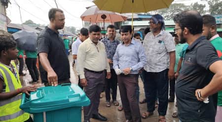 কালীগঞ্জ পৌরসভার পরিষ্কার পরিচ্ছন্নতা অভিযান কালীগঞ্জ পৌরসভার পরিচ্ছন্নতা অভিযান (1)