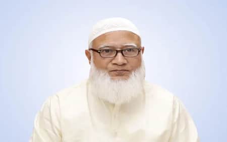 ডালে ডালে যদি প্যাঁচা বসে থাকে তাহলে ময়না পাখি বসার জায়গা কোথায়