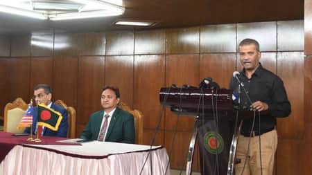 মালয়েশিয়ার শ্রমবাজার চালু নিয়ে যা বললেন প্রবাসী কল্যাণ উপদেষ্টা Asif Nazrul-02