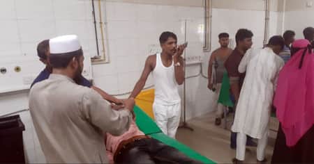 বিয়ের গেটে ফিতা কাটা নিয়ে সং-ঘ-র্ষে আহত ২৫ Bhola