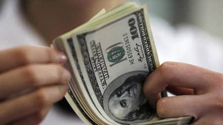 জাপানে আড়াই বছরের মধ্যে ডলারে দাম সর্বোচ্চ Dollar