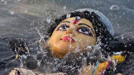 মর্ত্যলোক ছেড়ে কৈলাসে ফিরবেন দেবী দুর্গা Durgo
