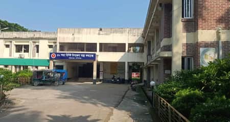 হরিরামপুর স্বাস্থ্য কমপ্লেক্স: অভিযোগের বিষয়ে জানেন না অভিযোগপত্রে স্বাক্ষরকারীরা Harirampur