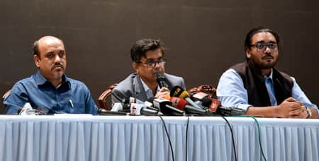 রাজনৈতিক দলের মতামতের ভিত্তিতে জাতীয় পার্টির ব্যাপারে সিদ্ধান্ত