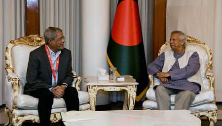 দেশবাসীকে শান্ত থাকার আহ্বান প্রধান উপদেষ্টার