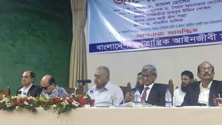 জাতীয় ইতিহাস মুছে ফেলার চেষ্টা করবেন না, তাহলে আপনারাই মুছে যাবেন : সুব্রত চৌধুরী