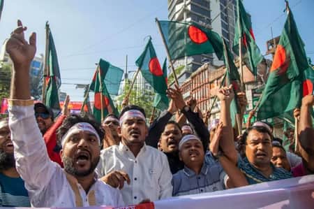 বিএনপি ঢাকাসহ সারাদেশে শোডাউন দেখিয়ে কী বলতে চাইলো?
