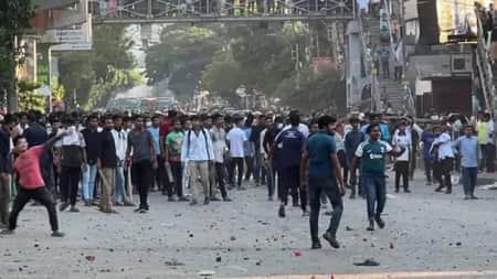 ঢাকা কলেজ-সিটি কলেজ সং..ঘর্ষে র..ণক্ষেত্র সায়েন্সল্যাব, আহত ৩২ CLG