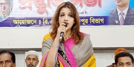 দেশ এখন নতুন চ্যালেঞ্জের মুখে : শামা ওবায়েদ Sama