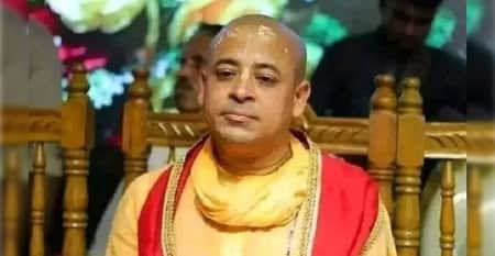 ইস..কন নেতা চিন্ময় কৃষ্ণ দাসকে আটক করা হলো যে অপরাধে cinmoy