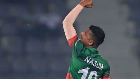 ১ রানে তিন উইকেট, ম্যাচে ফিরল বাংলাদেশ nasum-2