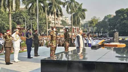 শিখা অনির্বাণে শ্রদ্ধা জানিয়েছেন রাষ্ট্রপতি ও প্রধান উপদেষ্টা sikha onirban