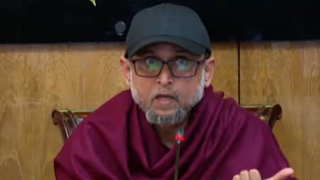 একাত্তরে আত্মসমর্পণ পর্বে বাংলাদেশ নেই কেন, প্রশ্ন ফারুকীর Farooki