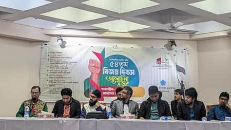 রাজনীতিবিদরা প্র..তারণা করছেন দেখতে পাচ্ছি : হাসনাত আব্দুল্লাহ Hasnat