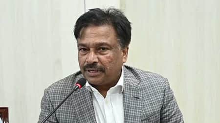 সাকিবের বিপিএল ও চ্যাম্পিয়ন্স ট্রফি খেলা নিয়ে যা বললেন বিসিবি সভাপতি